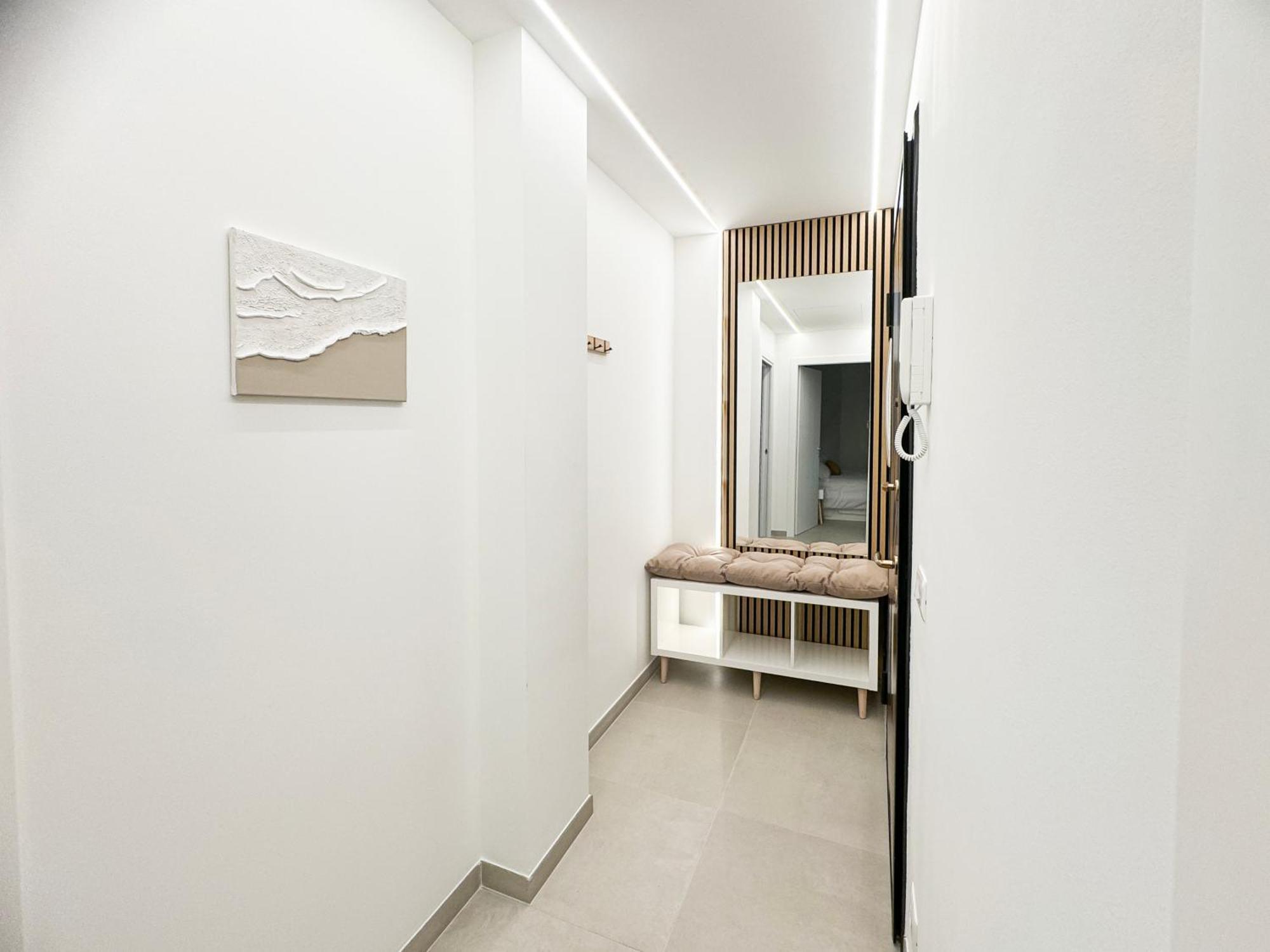 Casa Febo, In Centro Con Parcheggio Privato A 200 Mt Dal Mare Hotel Bordighera Exterior photo